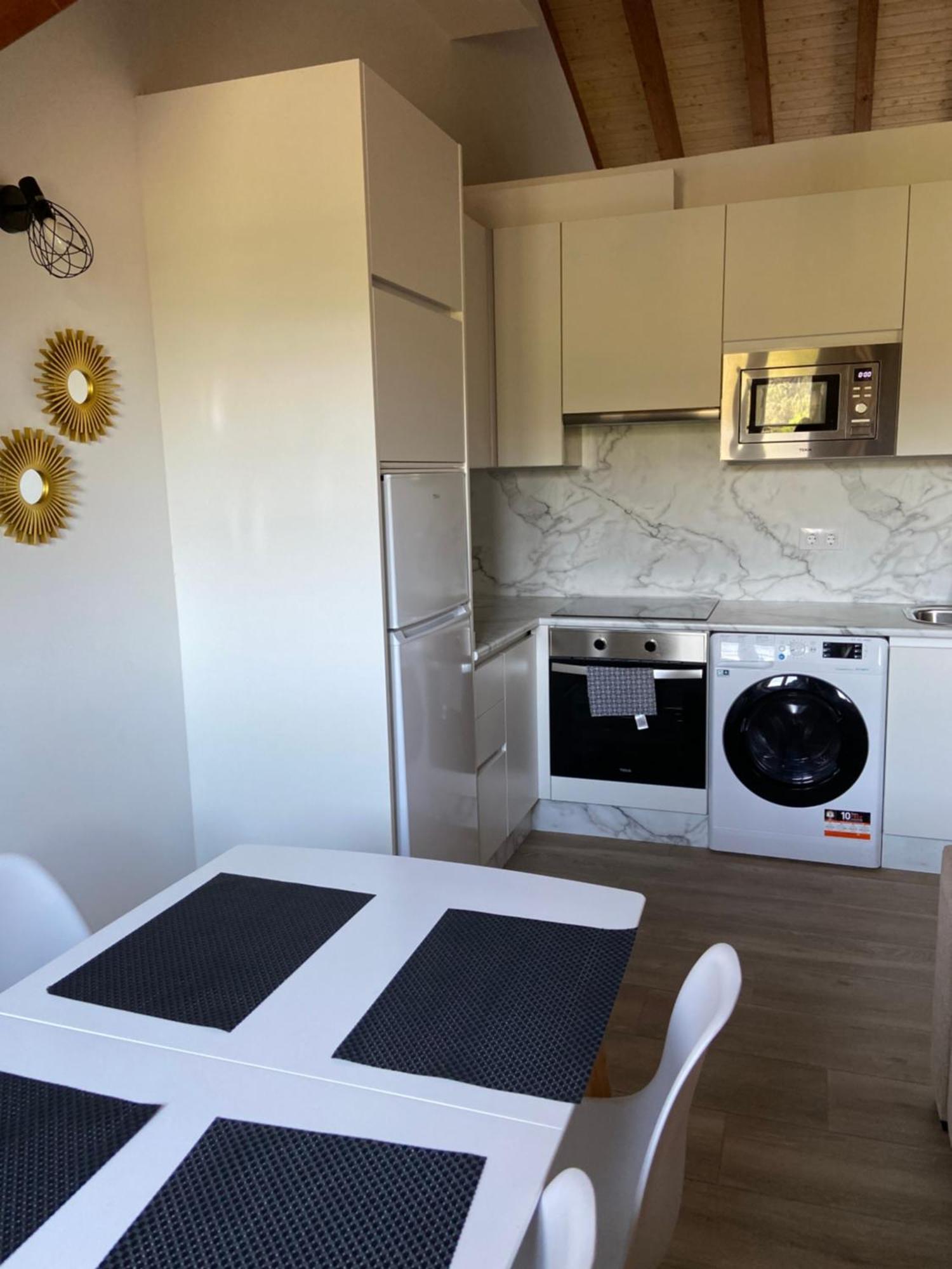 Reginita Apartamentos アルボ エクステリア 写真