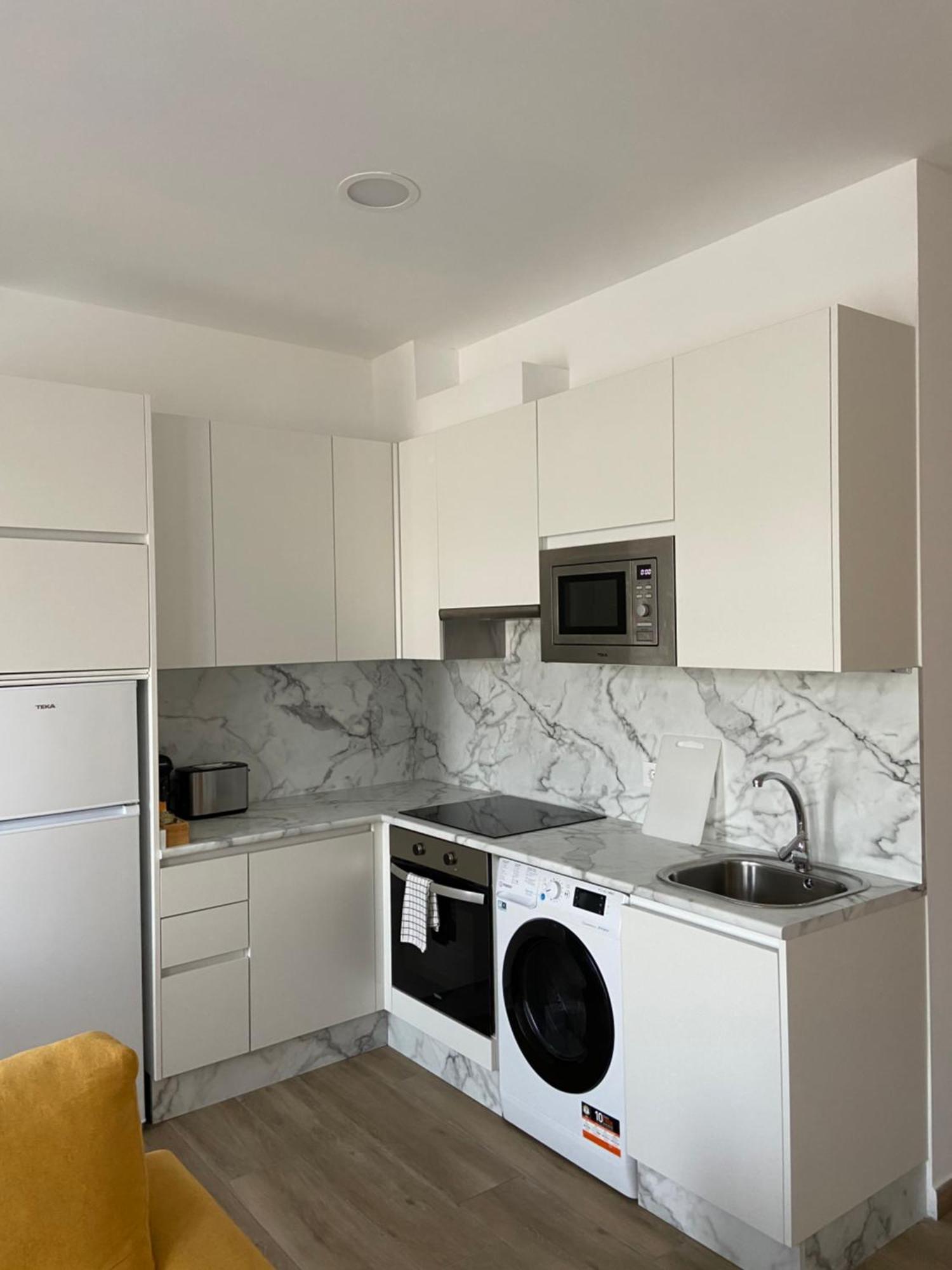 Reginita Apartamentos アルボ エクステリア 写真