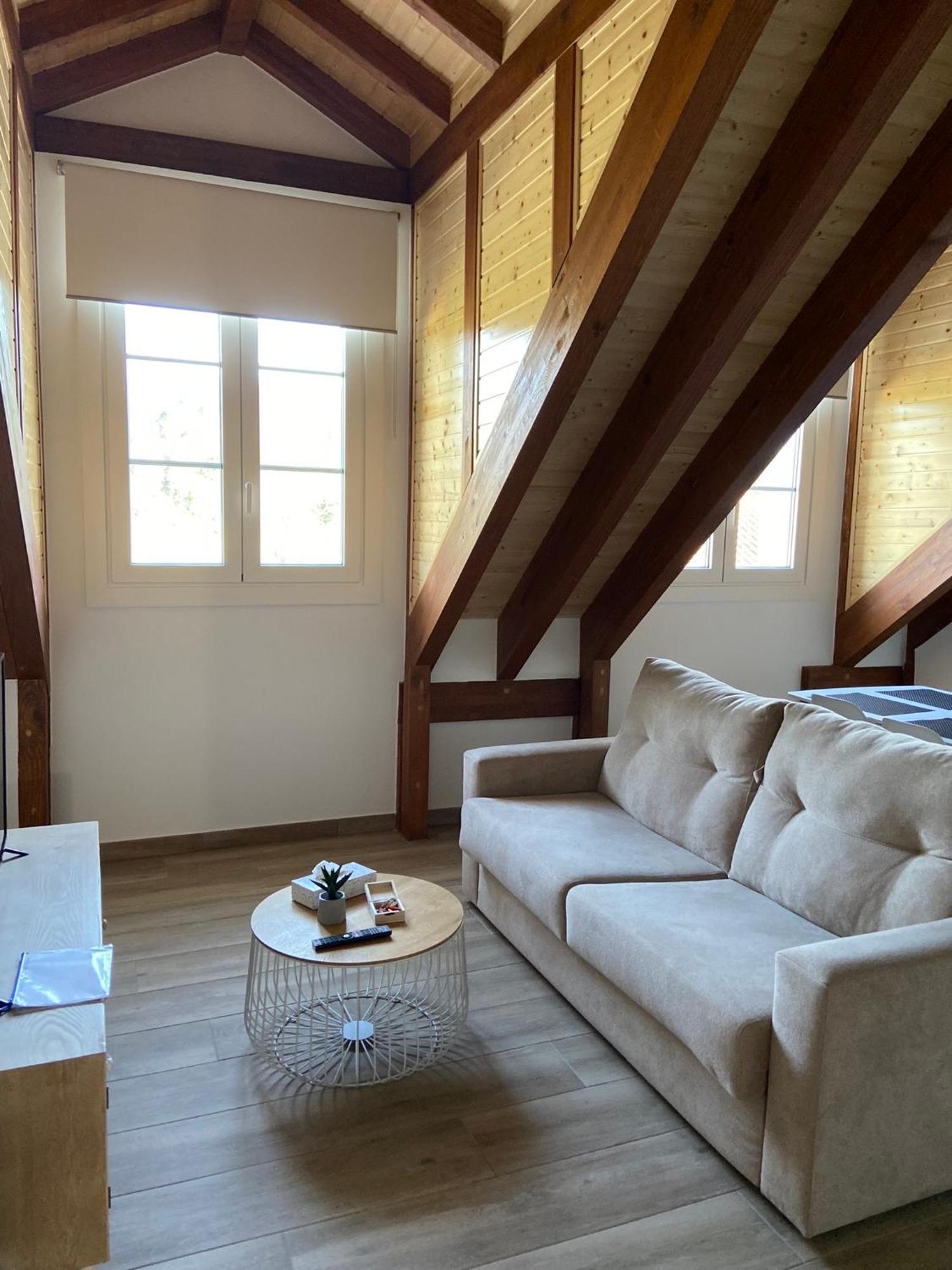 Reginita Apartamentos アルボ エクステリア 写真